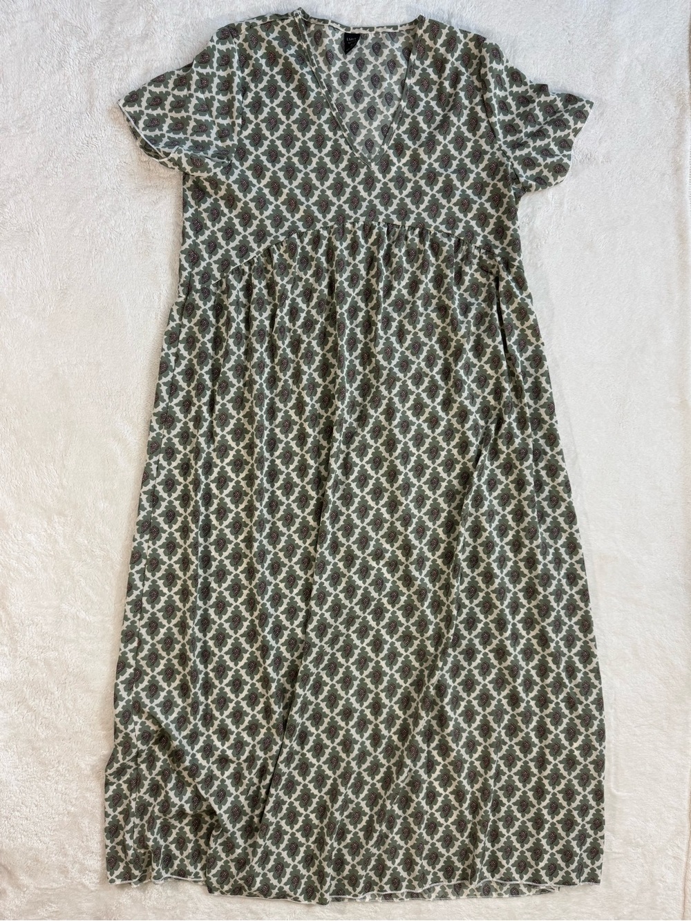 Emery Rose Green & White Paisley V-Neck Maxi Dress - Medium